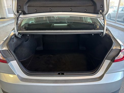 Used 2025 Toyota Camry LE image 30