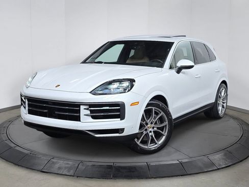 Certified 2024 Porsche Cayenne AWD/4WD image 1