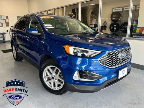 Used 2024 Ford Edge SEL w/ Convenience Package AWD/4WD image 2