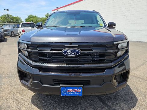 New 2027 Ford Expedition Active RWD image 3