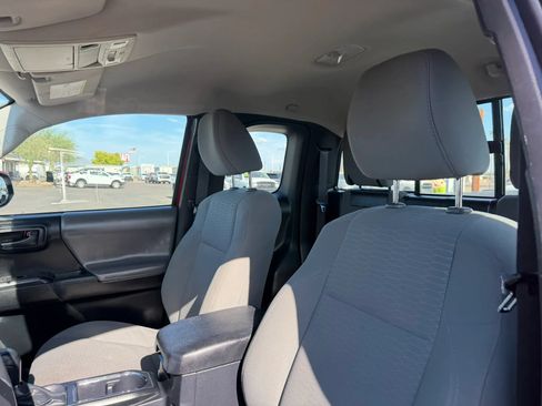 Used 2017 Toyota Tacoma SR w/ SR Convenience Package RWD image 23