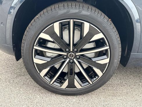 New 2026 Volvo XC90 B6 Ultra w/ Protection Package AWD/4WD image 10