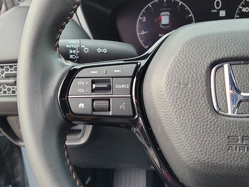 Used 2025 Honda HR-V Sport image 23