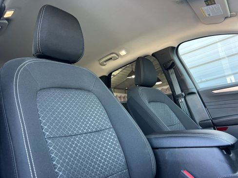 Used 2025 Ford Escape Active image 18