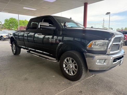 Used 2015 RAM 3500 Laramie AWD/4WD image 12