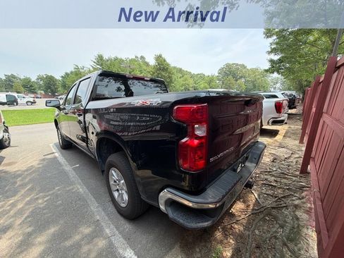 Used 2026 Chevrolet Silverado 1500 LT AWD/4WD image 9