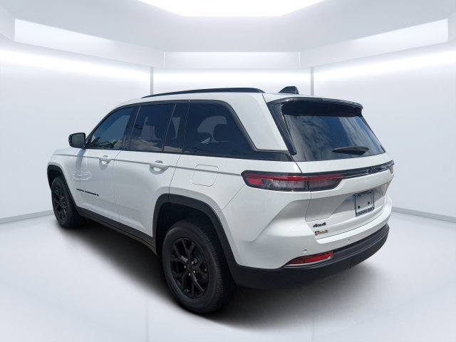 New 2026 Jeep Grand Cherokee Altitude AWD/4WD image 5