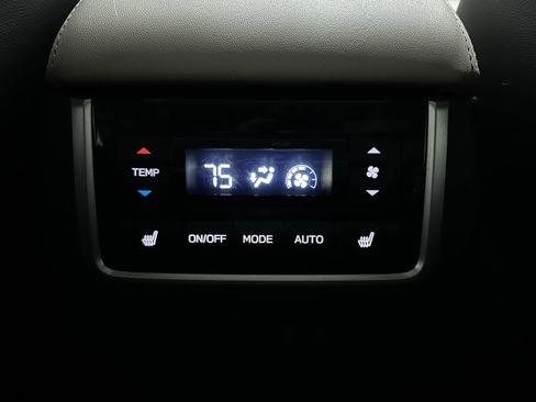 Used 2022 Subaru Ascent Limited w/ Technology Package image 30