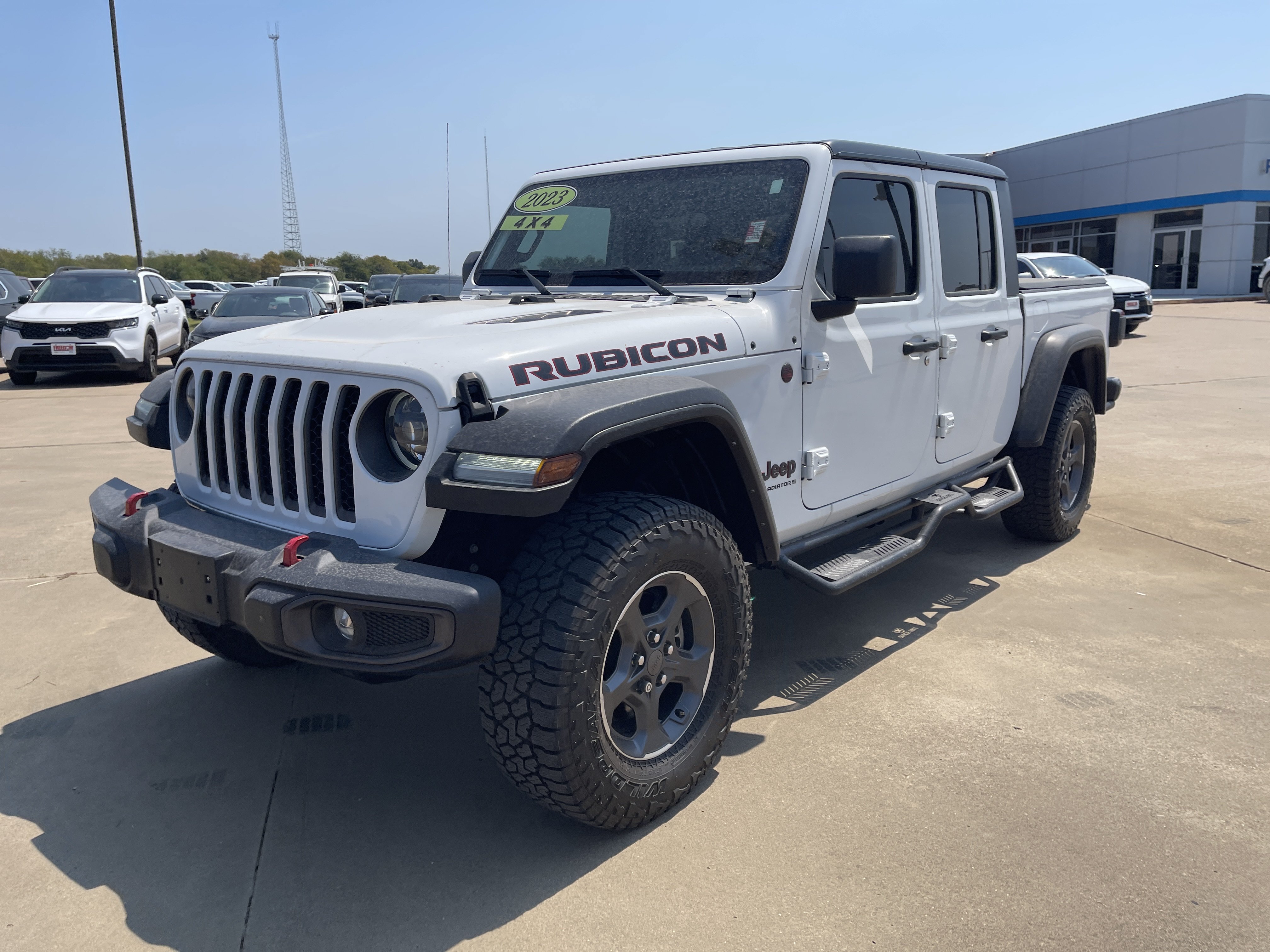 Used 2023 Jeep Gladiator Rubicon w/ LED Lighting Group AWD/4WD image 8