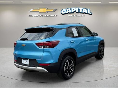Used 2025 Chevrolet TrailBlazer LT w/ Driver Confidence Package AWD/4WD image 5