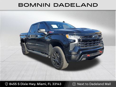 Used 2025 Chevrolet Silverado 1500 LT Trail Boss w/ Convenience Package II image 1