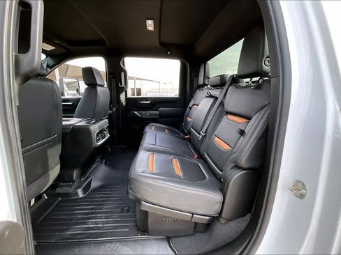 Used 2022 GMC Sierra 2500 AT4 image 18