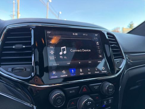 Used 2019 Jeep Grand Cherokee SRT image 34