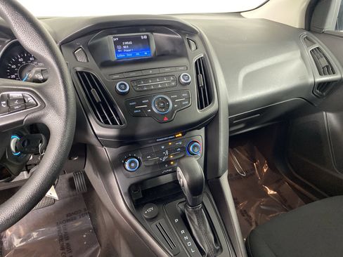 Used 2018 Ford Focus SE image 31