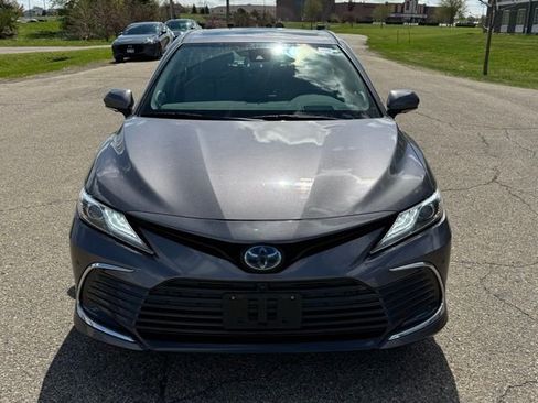Used 2023 Toyota Camry XLE w/ Navigation Package FWD image 11