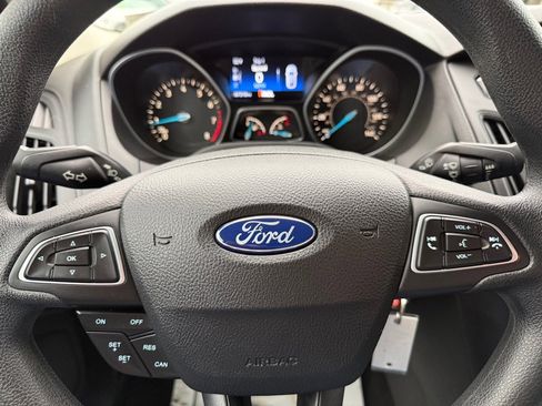 Used 2016 Ford Focus SE image 26