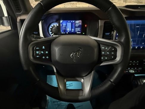 Used 2023 Ford Bronco Outer Banks w/ Sasquatch Package image 17