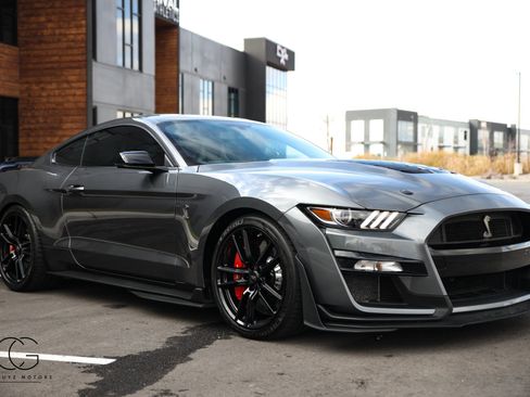 Used 2021 Ford Mustang Shelby GT500 w/ Technology Package image 22