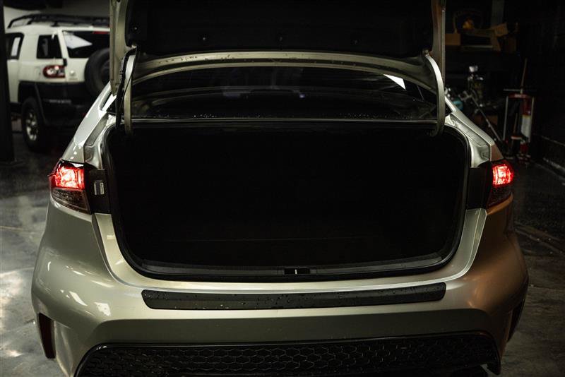Used 2022 Toyota Corolla SE FWD image 7