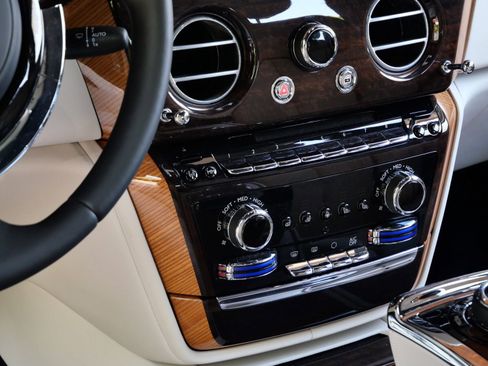 Certified 2023 Rolls-Royce Phantom Sedan RWD image 28