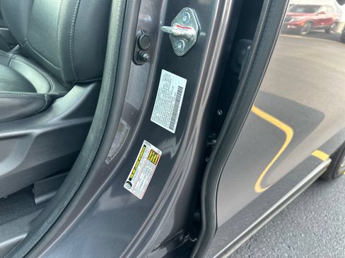 Used 2025 Honda Odyssey EX-L image 16