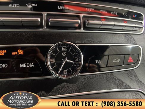 Used 2018 Mercedes-Benz E 400 4MATIC Sedan image 32