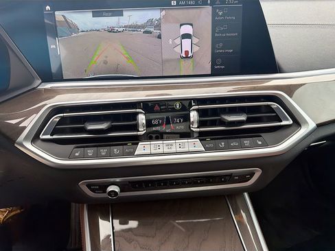 Used 2023 BMW X5 xDrive40i w/ Premium Package image 35