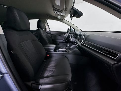 Used 2025 Kia Sportage LX FWD image 29