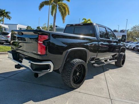 Used 2024 Chevrolet Silverado 2500 LTZ w/ LTZ Convenience Package image 4