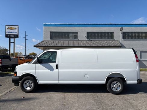 New 2025 Chevrolet Express 2500 Extended w/ Driver Convenience Package image 5