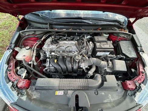 Used 2022 Toyota Corolla LE image 11