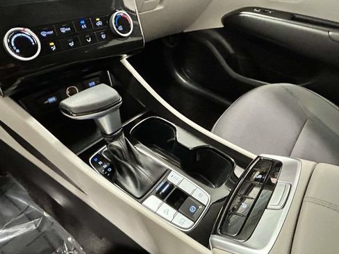 Used 2022 Hyundai Tucson SEL FWD image 16