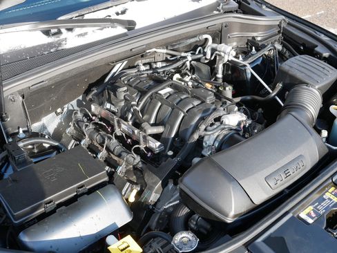 Used 2025 Dodge Durango R/T image 38