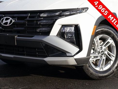 Used 2025 Hyundai Tucson SE image 10