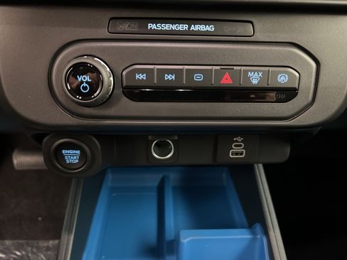 New 2025 Ford Maverick XLT w/ XLT Luxury Package image 15