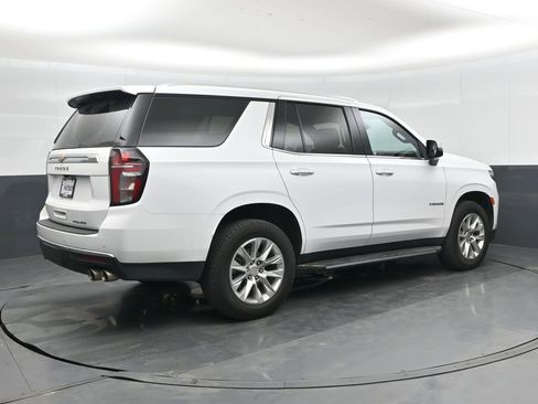 Used 2024 Chevrolet Tahoe Premier AWD/4WD image 3