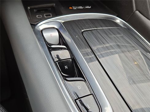 Used 2023 Buick Enclave Essence w/ Experience Buick Package AWD/4WD image 14