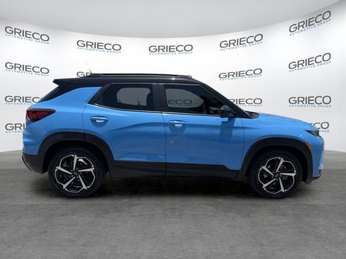 Used 2023 Chevrolet TrailBlazer RS w/ Sun and Liftgate Package FWD image 8