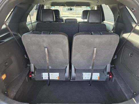 Used 2015 Ford Explorer XLT w/ Equipment Group 202B AWD/4WD image 8