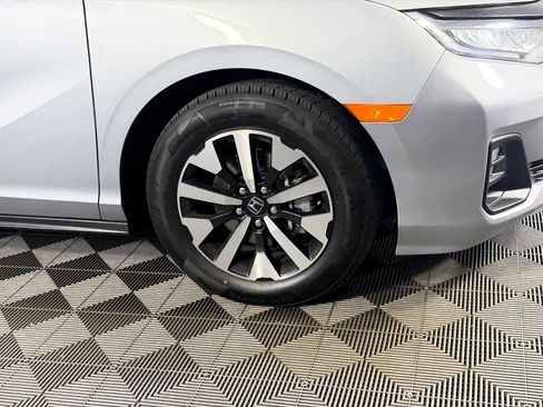 Used 2025 Honda Odyssey EX-L image 10