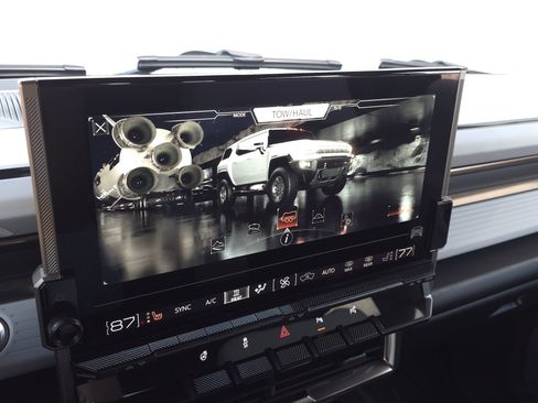 Used 2025 GMC Hummer EV 3X image 29