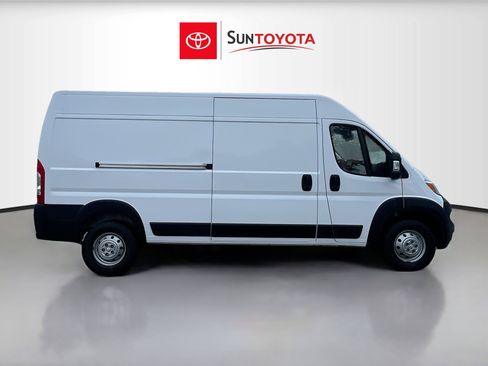 Used 2023 RAM ProMaster 2500 image 2