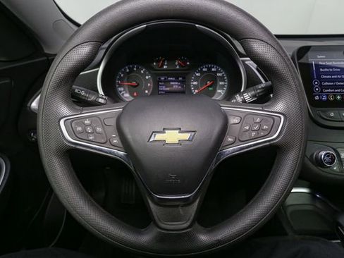 Used 2024 Chevrolet Malibu LT image 28