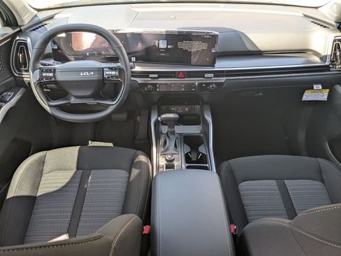 New 2026 Kia Sorento LX FWD image 13