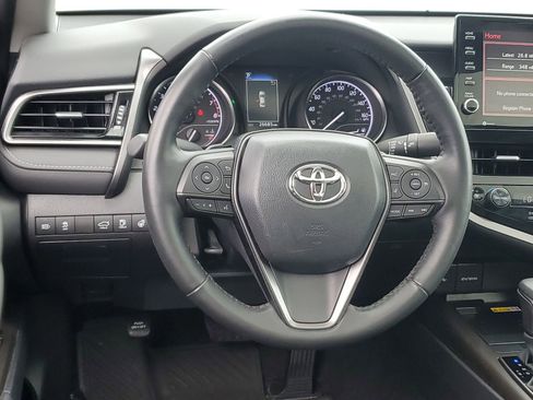 Used 2023 Toyota Camry SE w/ Cold Weather Package image 11