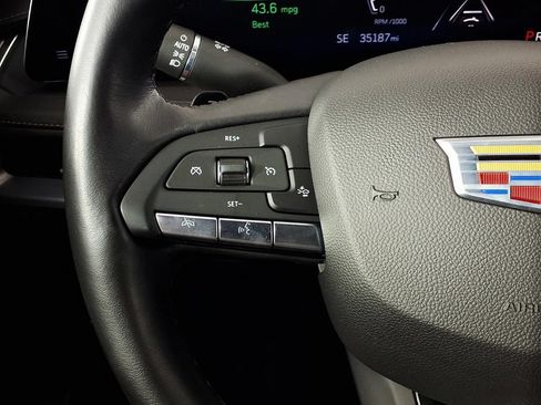 Used 2025 Cadillac XT4 Premium Luxury FWD image 19
