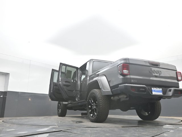 Used 2025 Jeep Gladiator Sport AWD/4WD image 52