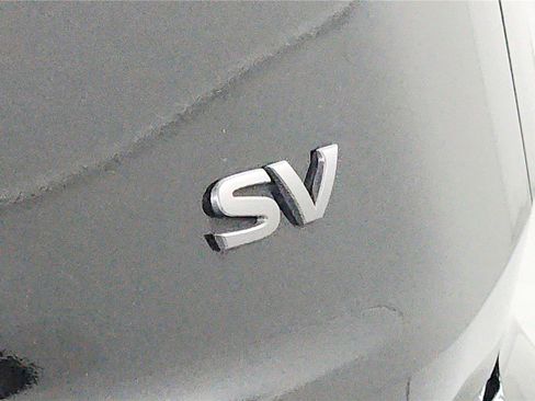 Used 2024 Nissan Rogue SV FWD image 17