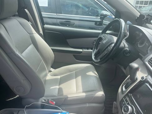 Used 2014 Honda Odyssey Touring Elite image 4