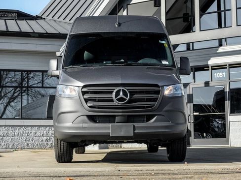 Used 2026 Mercedes-Benz Sprinter 2500 image 5
